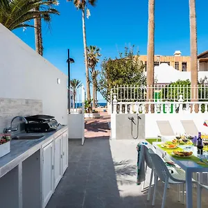 https://parque-santiago-2-apartmentfront-of-the-sea.in-canary-islands.com